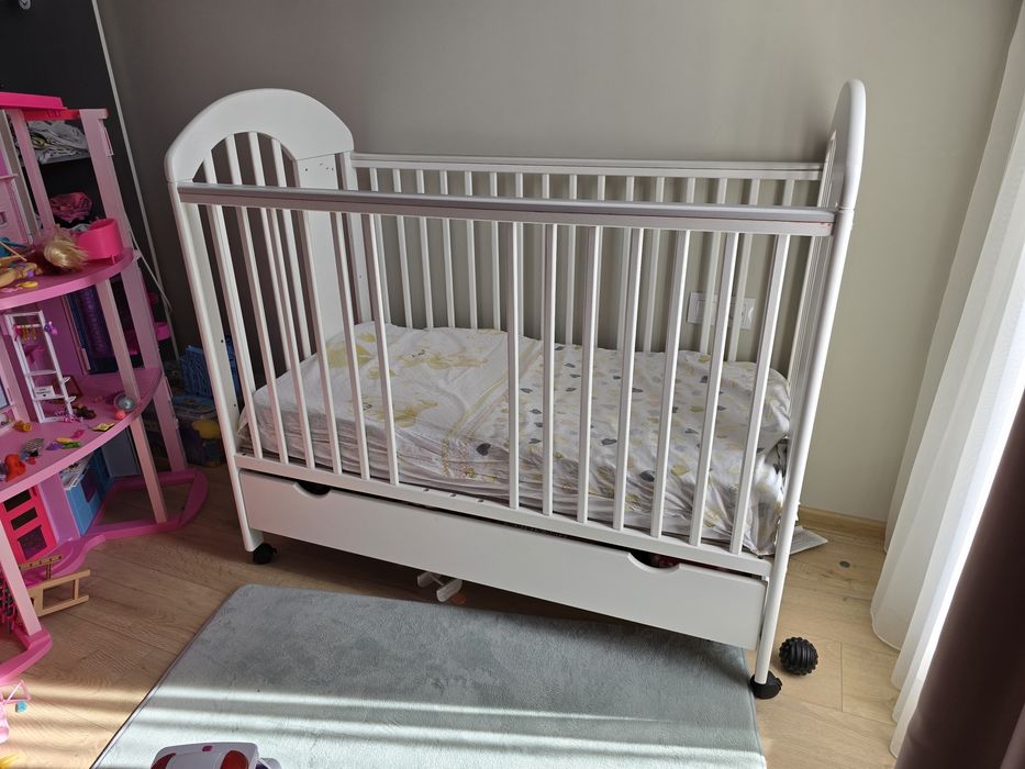 Продавам бебешко легло Tymonn