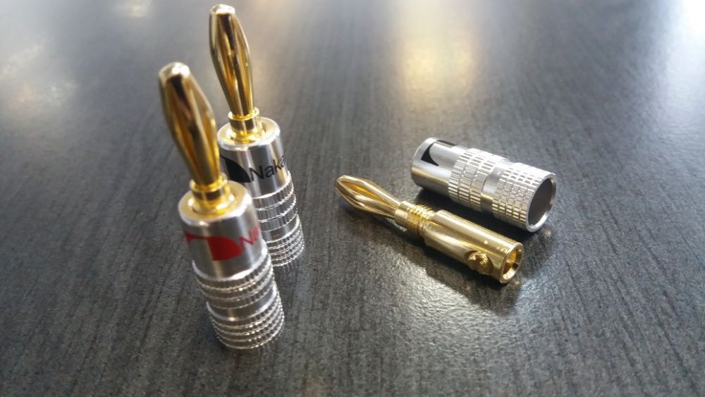 Conectori ( mufa audio , mufe boxe ) Nakamichi tip banana -set 8 buc.