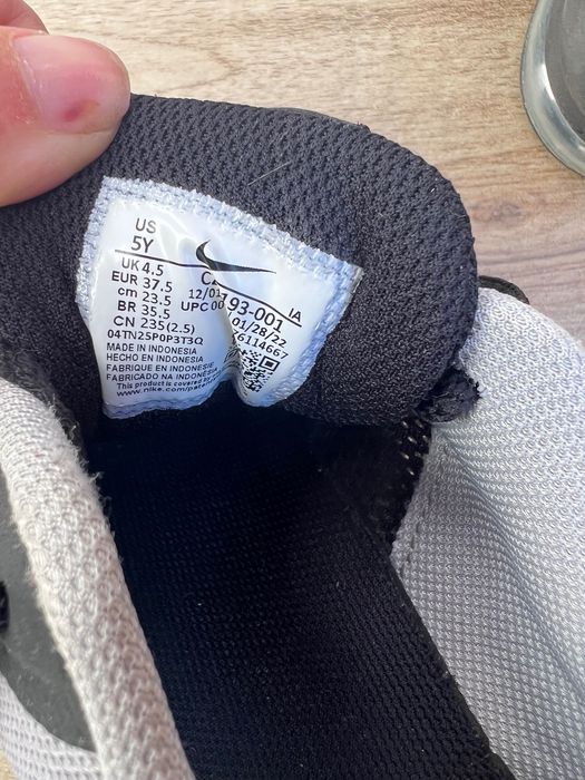 Маратонки Nike 37,5 номер