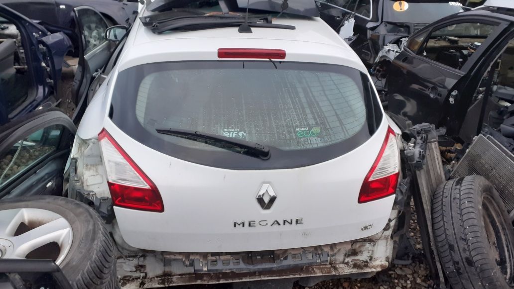 Haion Portbagaj Renault Megane3 din 2011