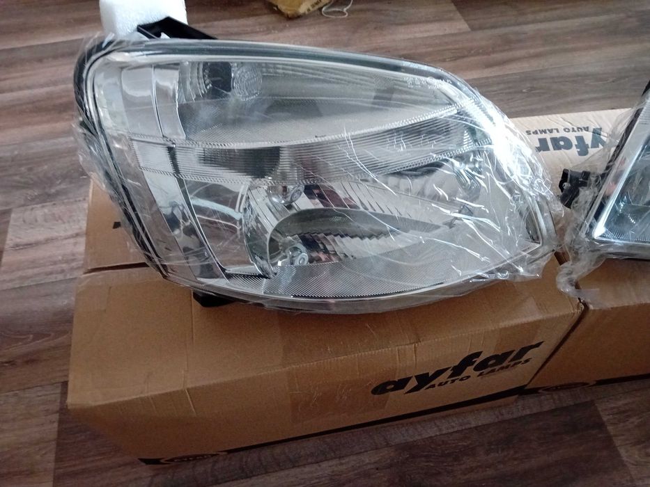 Фар Ситроен Берлинго НОВ