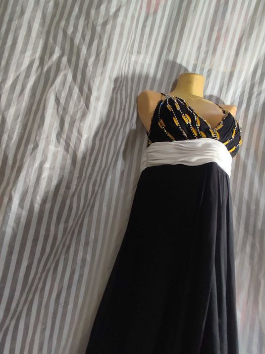 Rochie elegantă lungă,  perfectă pentru evenimente speciale