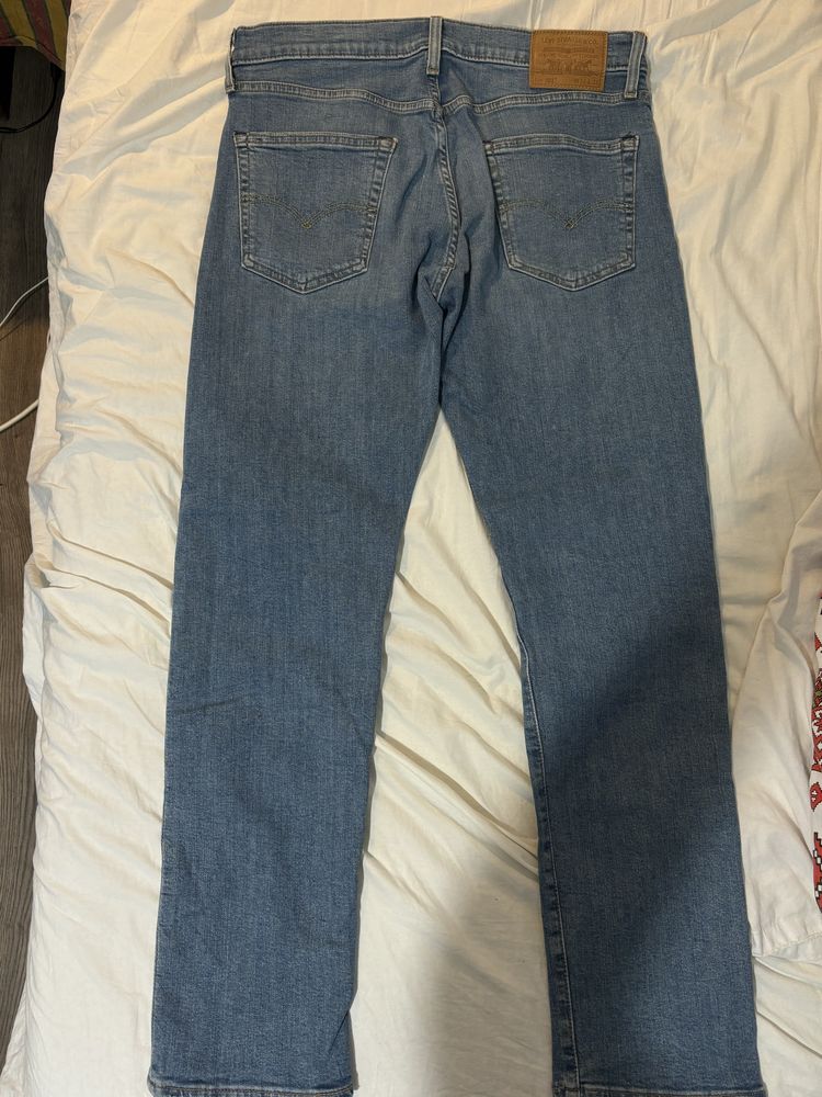 Pantaloni Levi’s 502