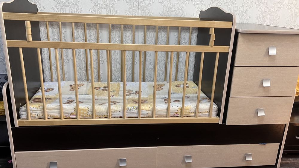 Продается детская кроватка