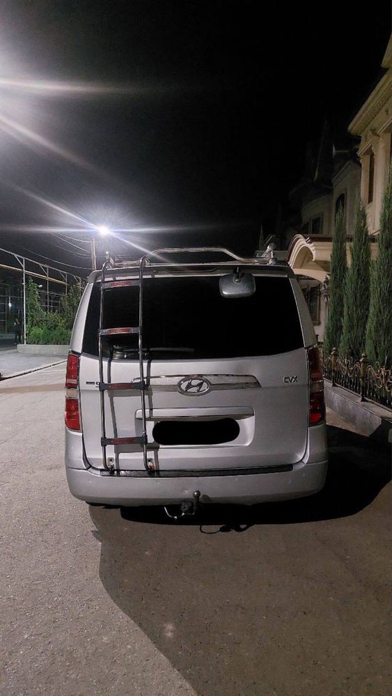 Hyundai Starex Metallik