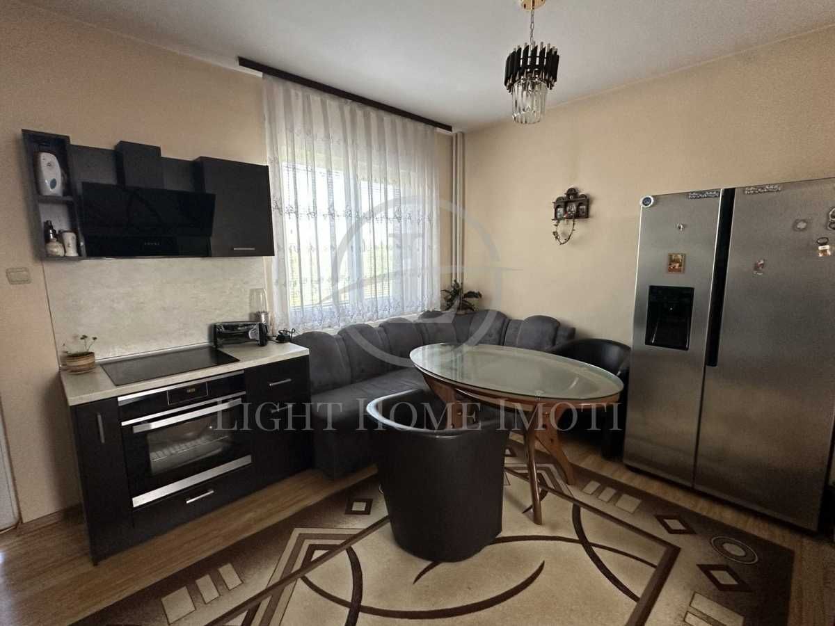 Продава се Тристаен апартамент в Пловдив, Тракия - 92 кв.м за 1728 €/кв.м - Снимка #3
