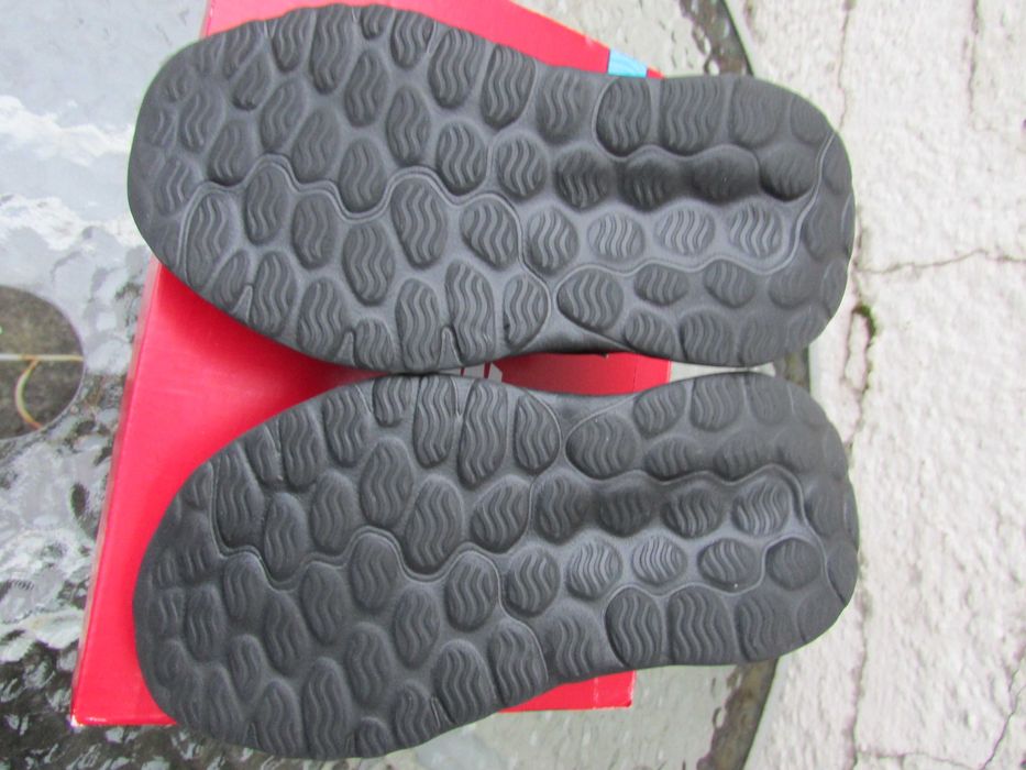Детски маратонки New Balance 520 V8