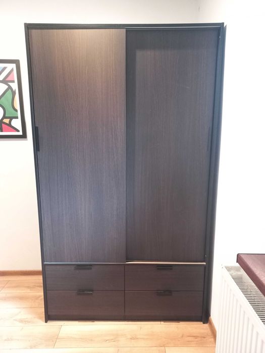 Dulap ikea cu usi culisante.Dimensiuni 118x60x200