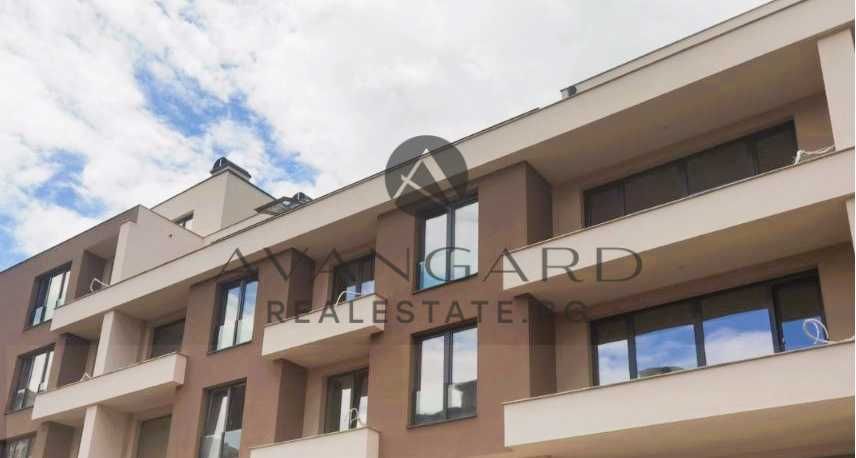 Продава се Тристаен апартамент в Пловдив, Център - 125 кв.м за 1324 €/кв.м - Снимка #1