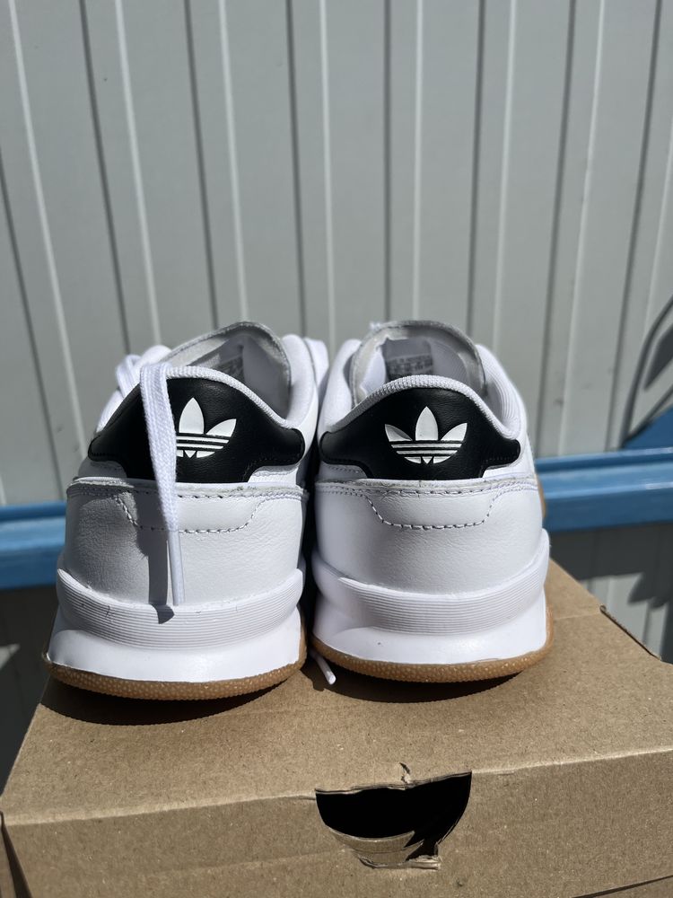 Adidas PREDATOR MUNDIAL номер 38