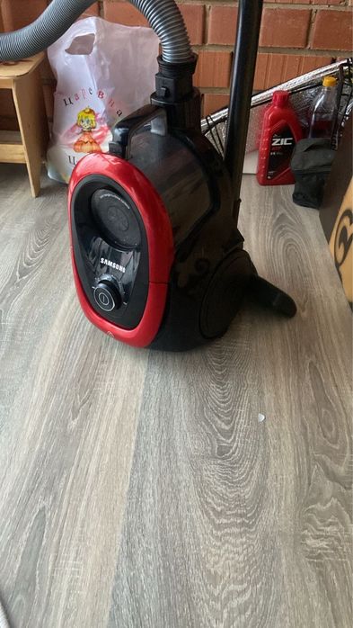 Продам пылесос срочно!!!