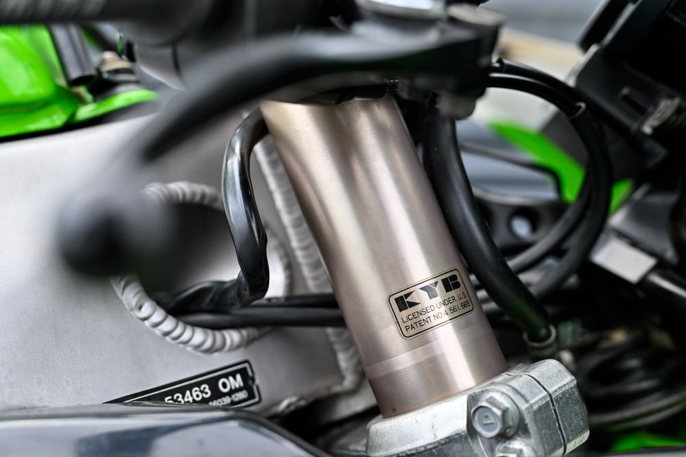 Se vinde Kawasaki ZXR750 L3