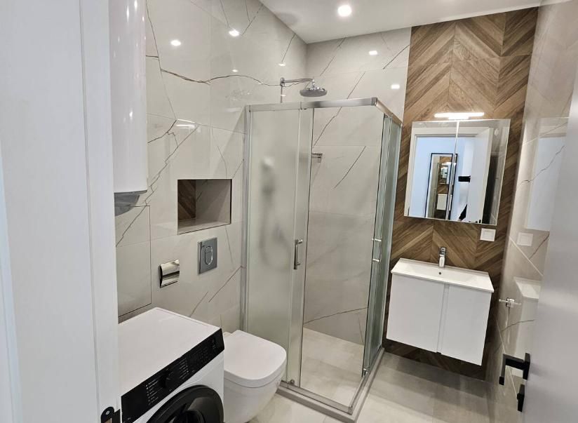 Дава се под наем Двустаен апартамент в Пловдив, Младежки Хълм - 72 кв.м за 725 € - Снимка #5