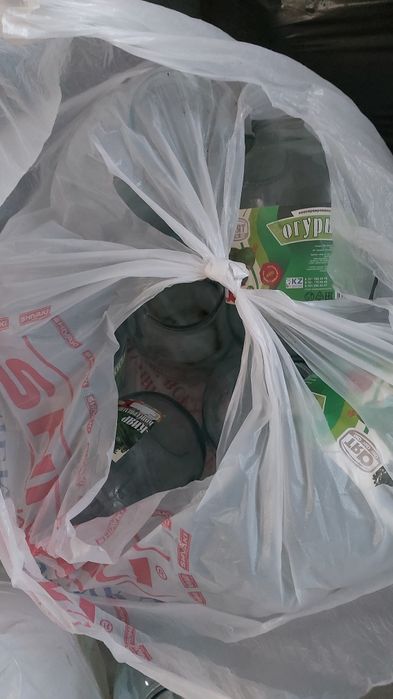 Продам 2л банки на заготовку