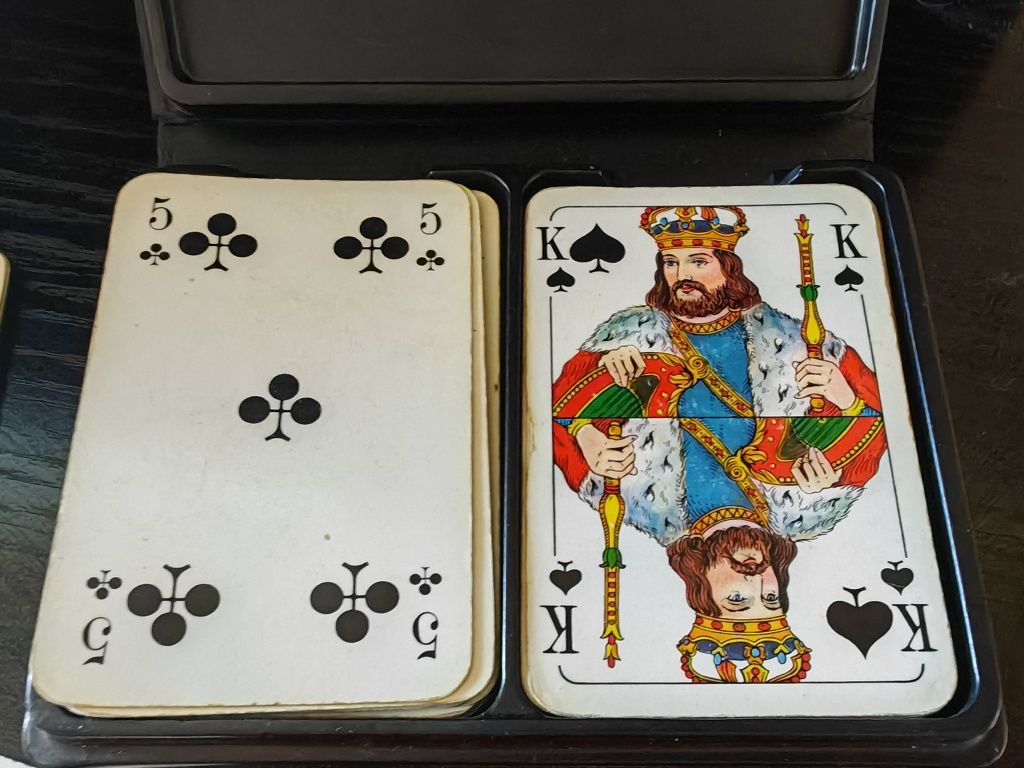 Стари карти за игра 2 тестета