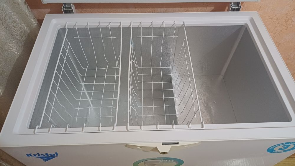 Продам морозильная камера объём 120.