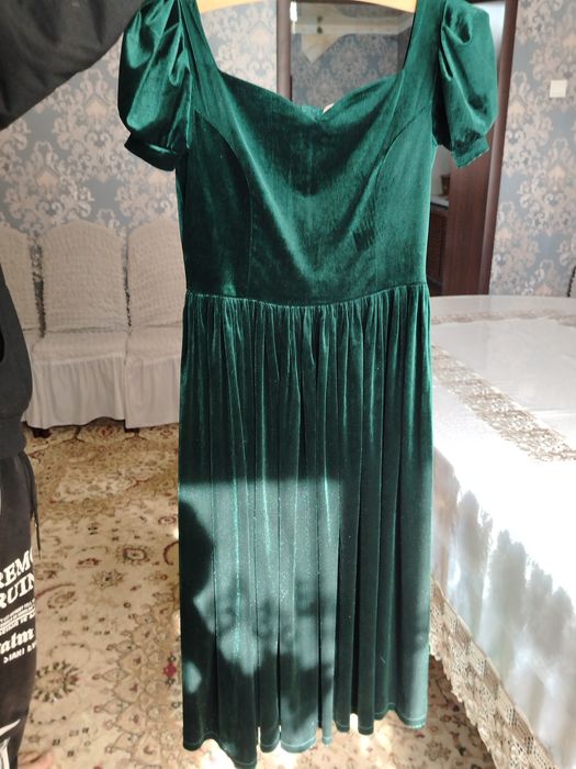 Платье вечернее.