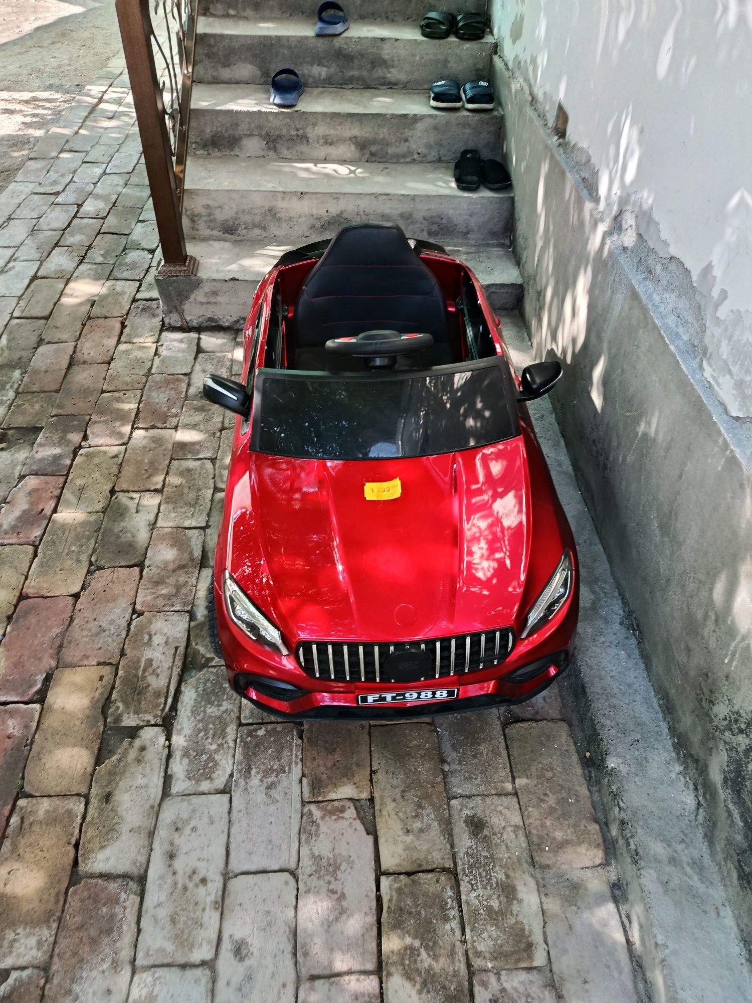 Kichik Mercedes Yangi skidka