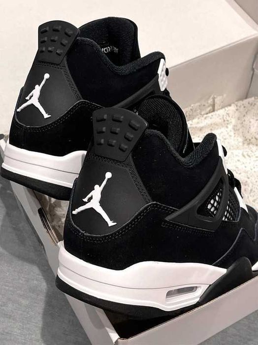 Air Jordan 4 Retro White Thunder EU41