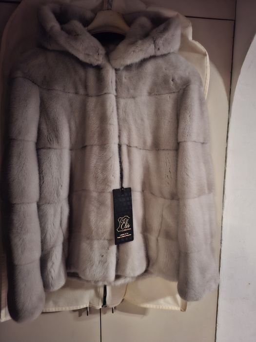 Haina de vizon cu gluga