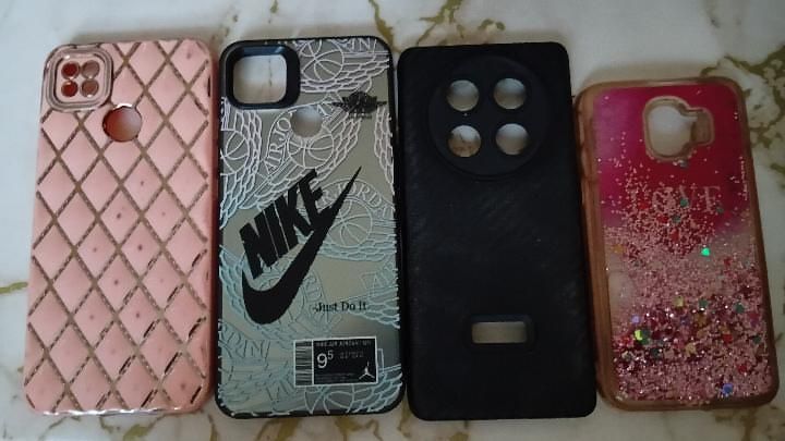 Чехлы для телефонов