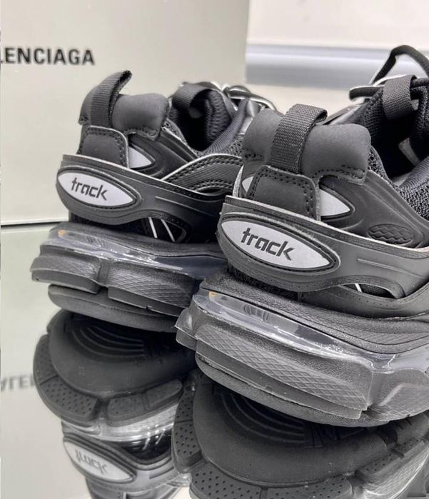 Balenciaga track