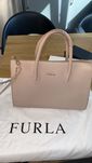 Оригинална чанта Furla
