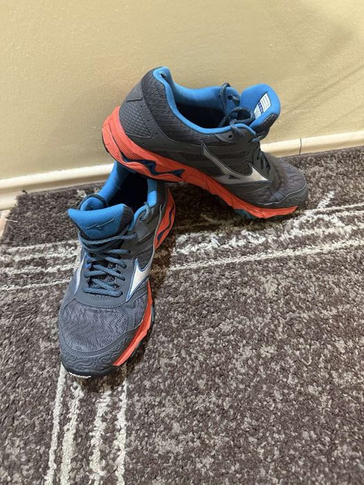 Оригинални Мъжки маратонки Mizuno Gore Tex - 43номер