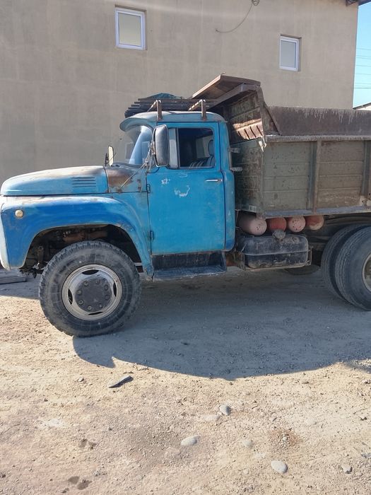 ЗИЛ самосвал 130