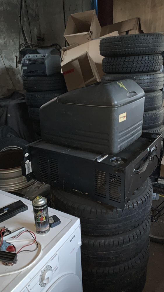 Frigider auto camion rulota cu compresor congeleaza 12v si 24v