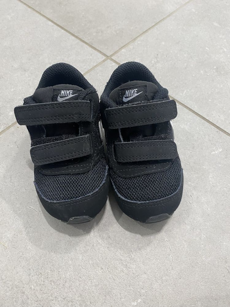Бебешки маратонки Nike