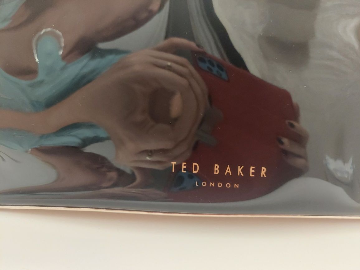 Port fard Ted Baker