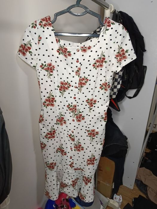 платья в хорошем состоянии