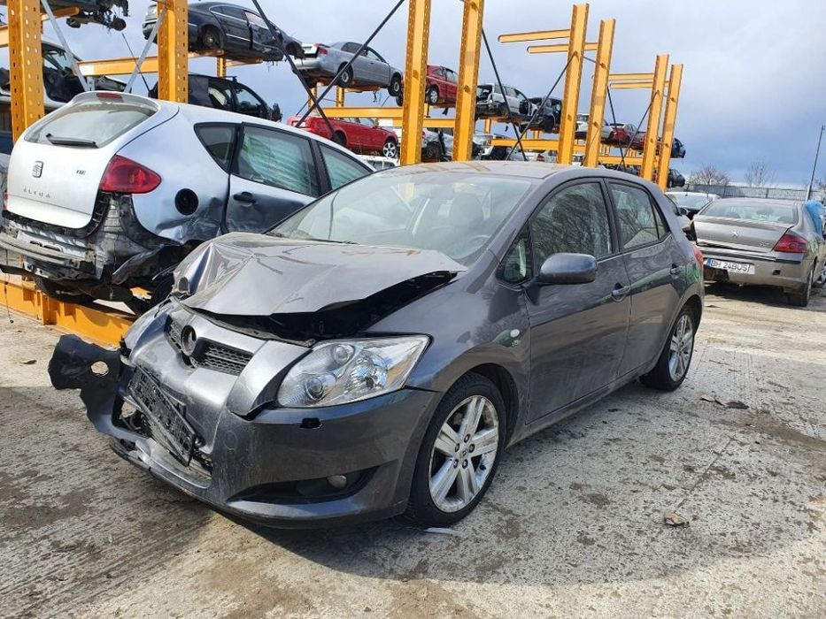 Dezmembrez Toyota Auris motor 2.2d-cat 130kw 177cp 2ad-fhv, dezmembrari cutie de viteze manuala 5+1