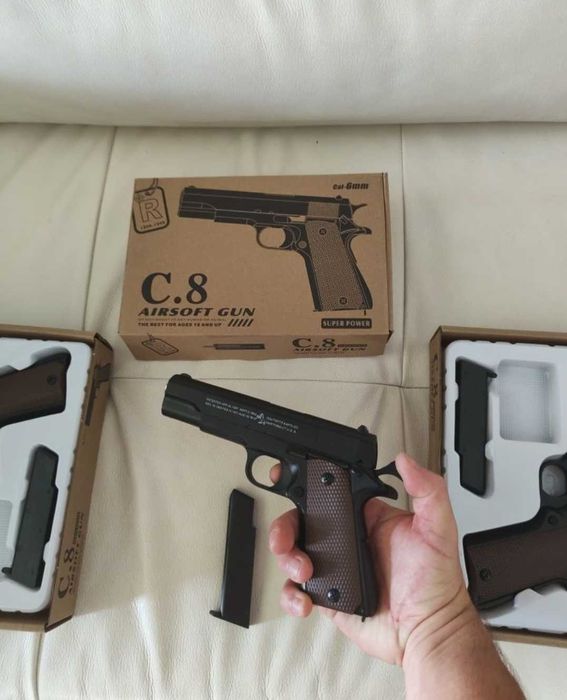 Pistol Full Metal Airsoft C8 Propulsie Arc , Noi in cutie