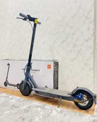 Электросамокат Mi Electric Scooter 3
