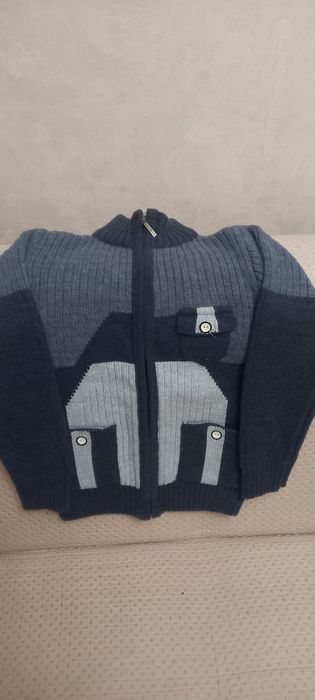 Продам кофту на мальчика