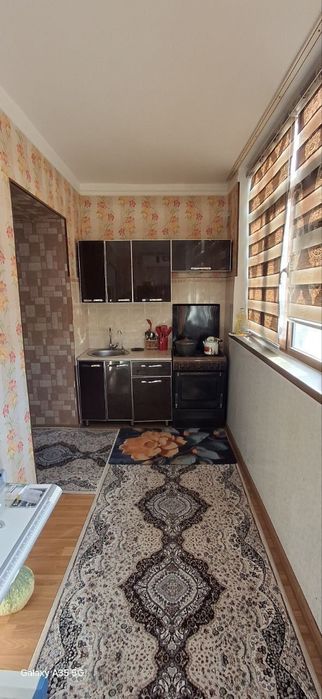 3 xonali kvartira sotiladi