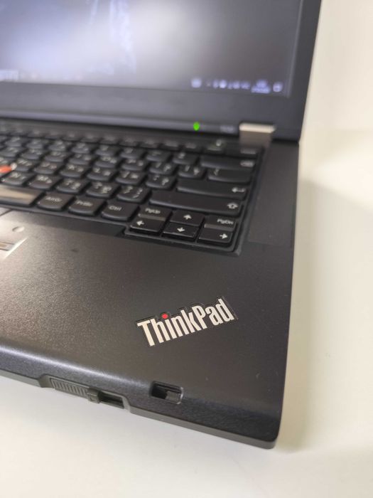 Lenovo Core i5 ОЗУ 8GB + SSD все работает отлично