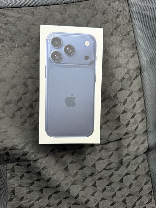 iPhone 17 pro 256 deep blue nou sigilat