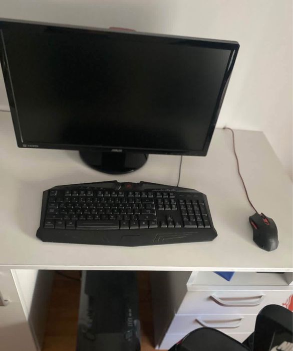 Pc gaming+monitor full setup