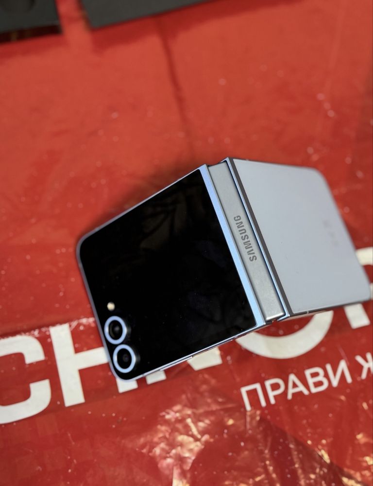 КАТО НОВ 512GB Samsung Z Flip 6 Технополис Гаранция 2026 Blue / Син