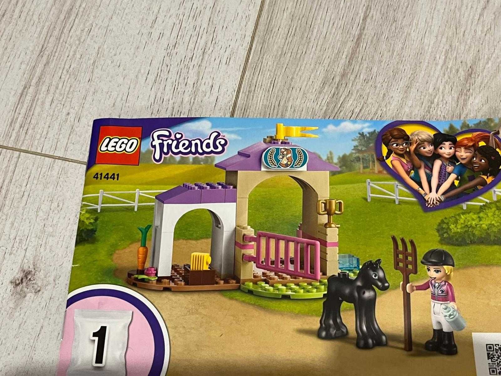 LEGO Friends - Dresaj de cai si remorca 41441