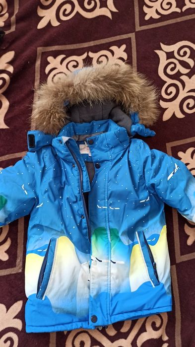 Детский пуховик.