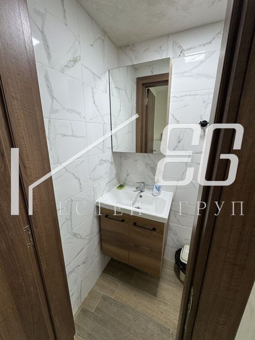 Магазин в Варна-Център площ 73 цена 766