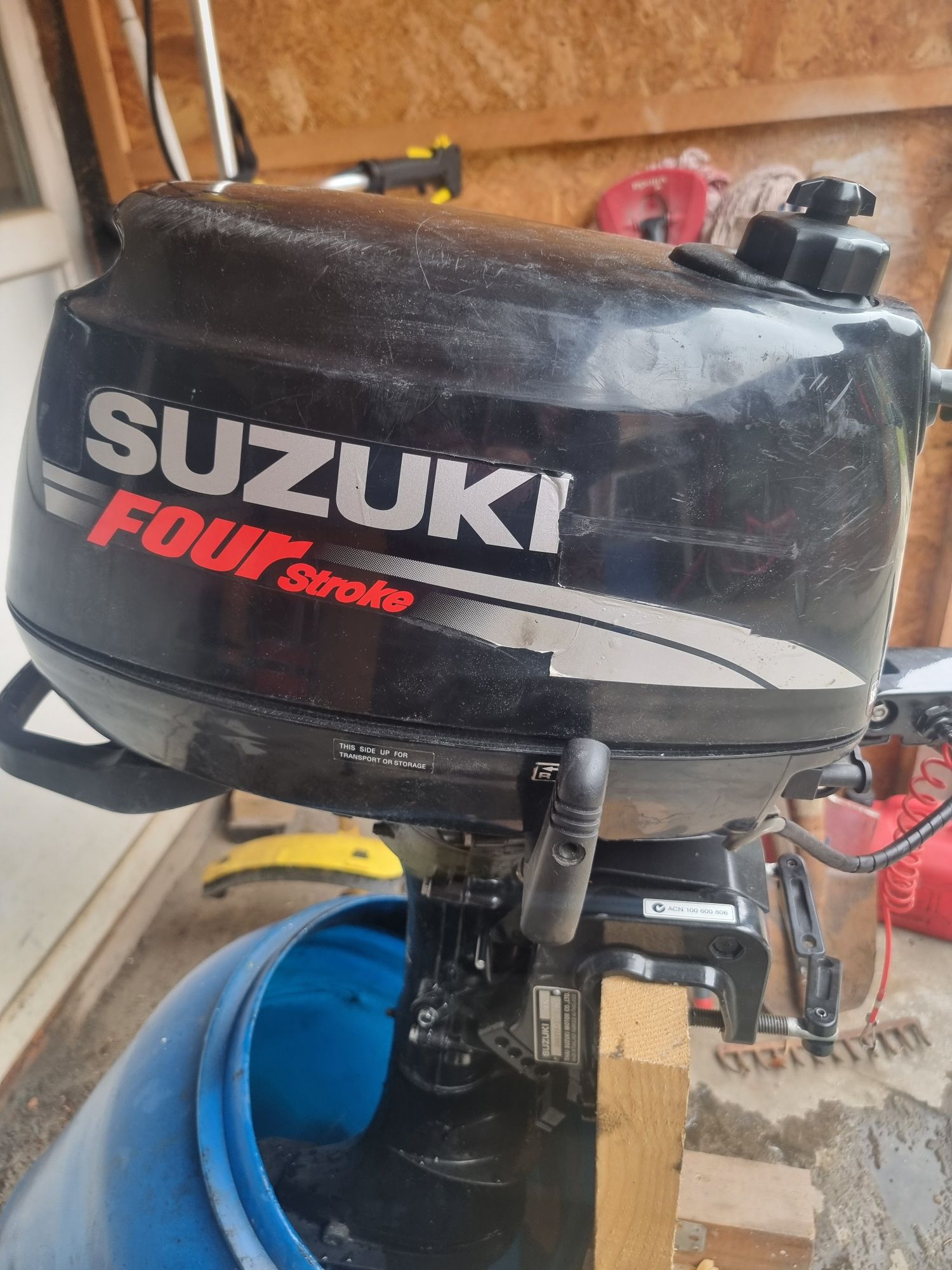 Motor barca Suzuki