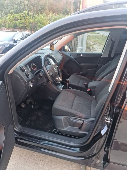 VW Tiguan 2012 198000 km 2.0 

TELEFON ０７５１３７５０９２

- An 2010