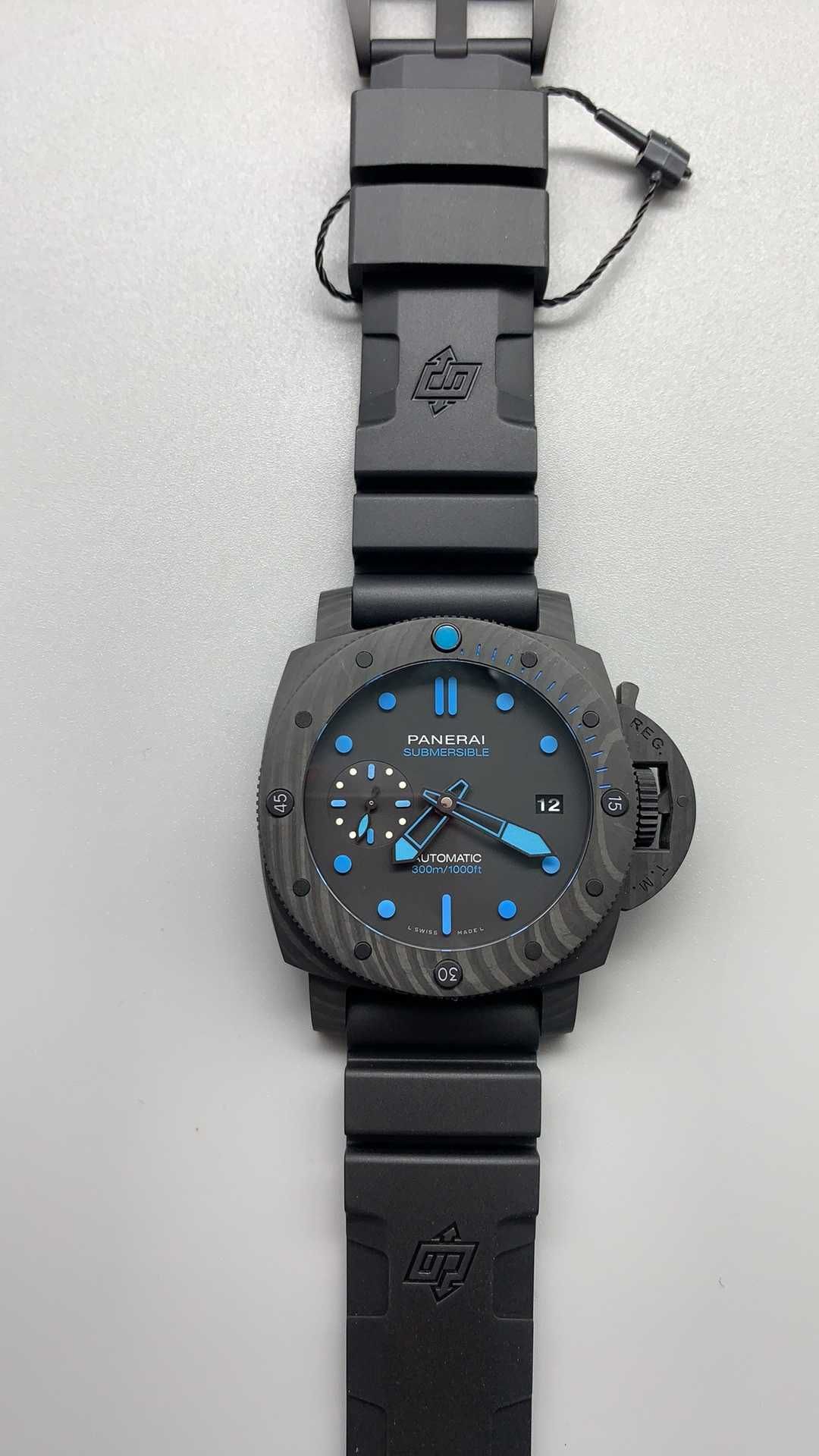 Автоматичен мъжки часовник PANERAI Submersible Carbotech 42