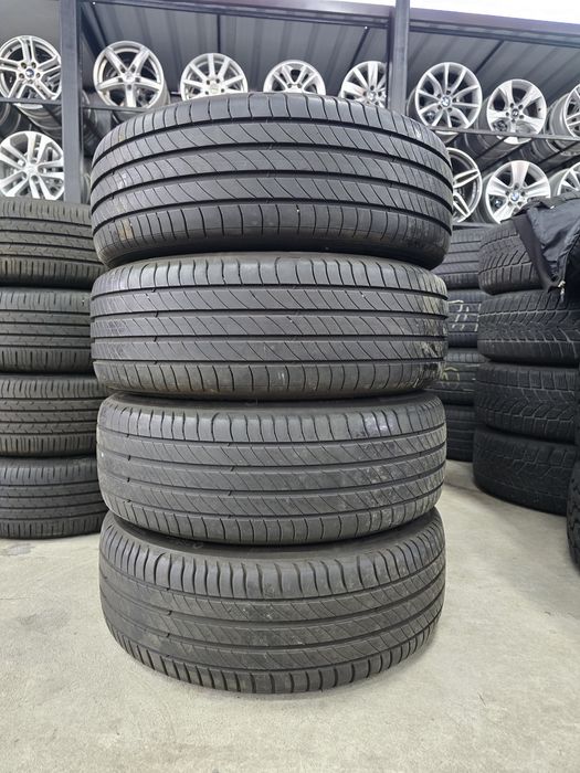 4 Броя 205/55/17 Michelin 2x6,6mm 2x5,6mm 22dot