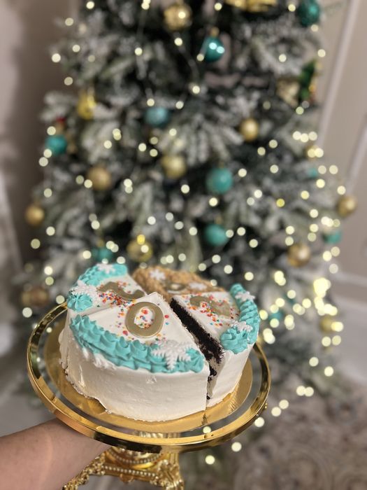 Новогодняя трендовая елка